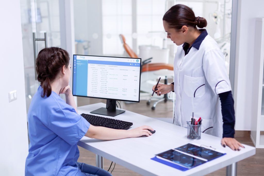 Why Most AI Medical Scribes Fail in Clinics (And What Actually Works)
